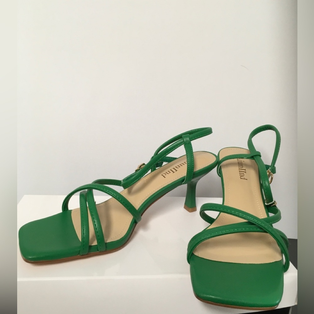 Aiunllnd Green Strappy Slingback Heels with Knot Detail